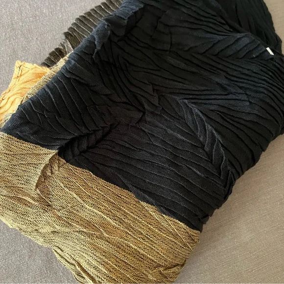 Pier 1 Imports Scarf Gold Black Tan Crinkle Pleated Oblong Scarf or Wrap NWT - Picture 6 of 10